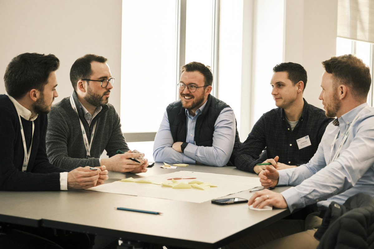FMLM Applied programme delegates in discussion